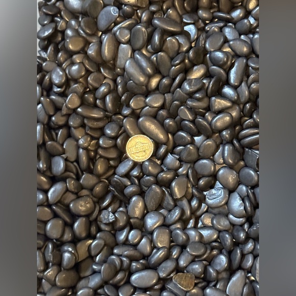 Black Decorative Pebbles - Smooth River Rock - Picture 3 of 4